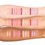 ⁦TOO FACED Pinker Times Ahead Positively Playful Eyeshadow Palette⁩ - الصورة ⁦3⁩